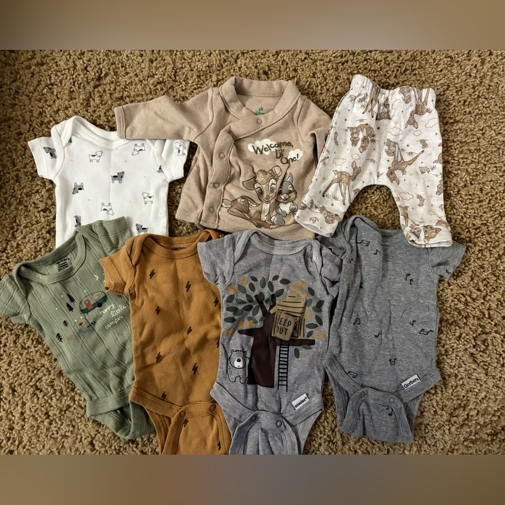 Preemie baby clothes bundle